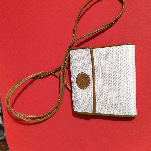 Liz Claiborne Handbags - Vtg 80's Liz Claiborne Raised Logo Mini Crossbody Wallet